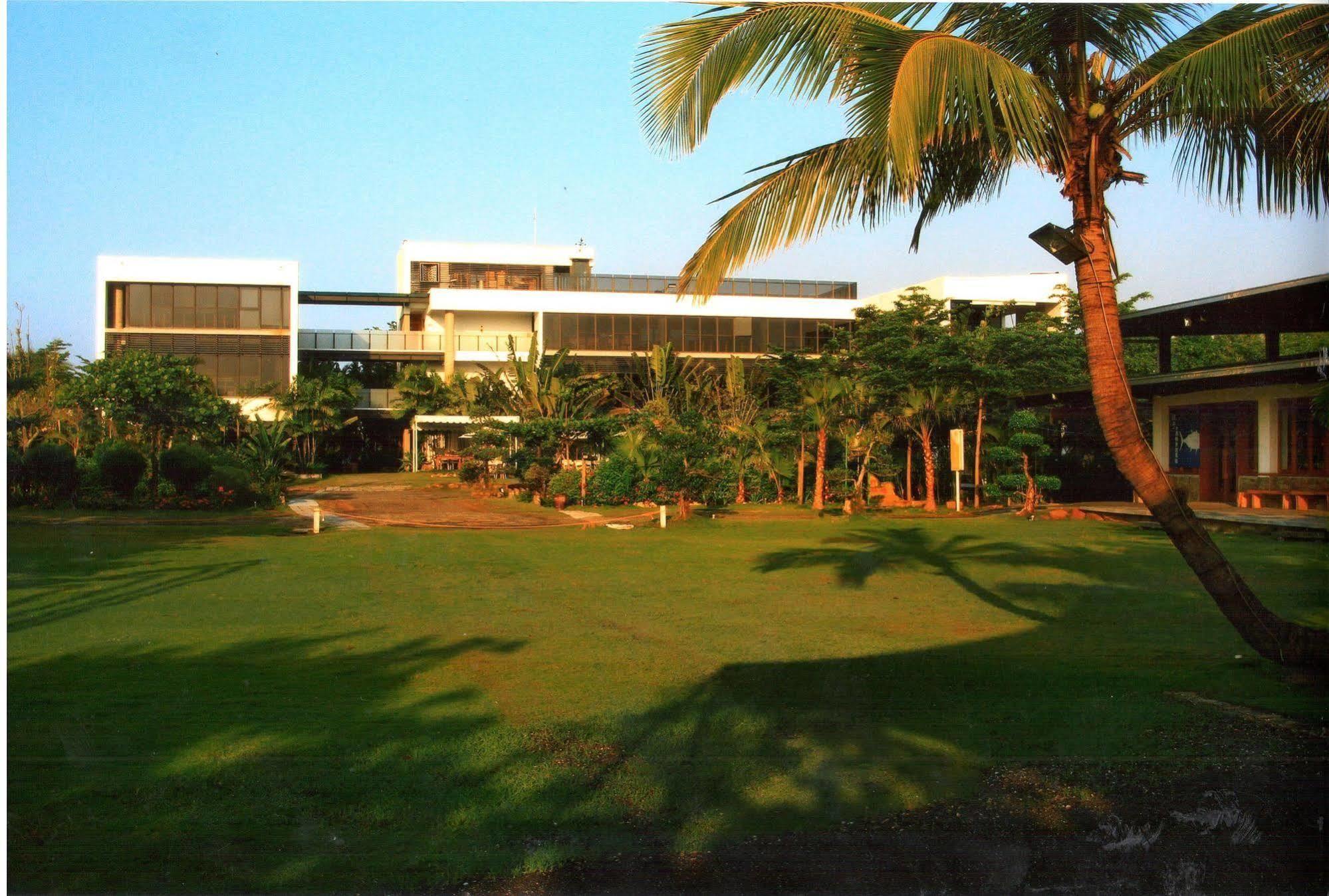 Fu Wan Cafe Villa Donggang Exterior photo